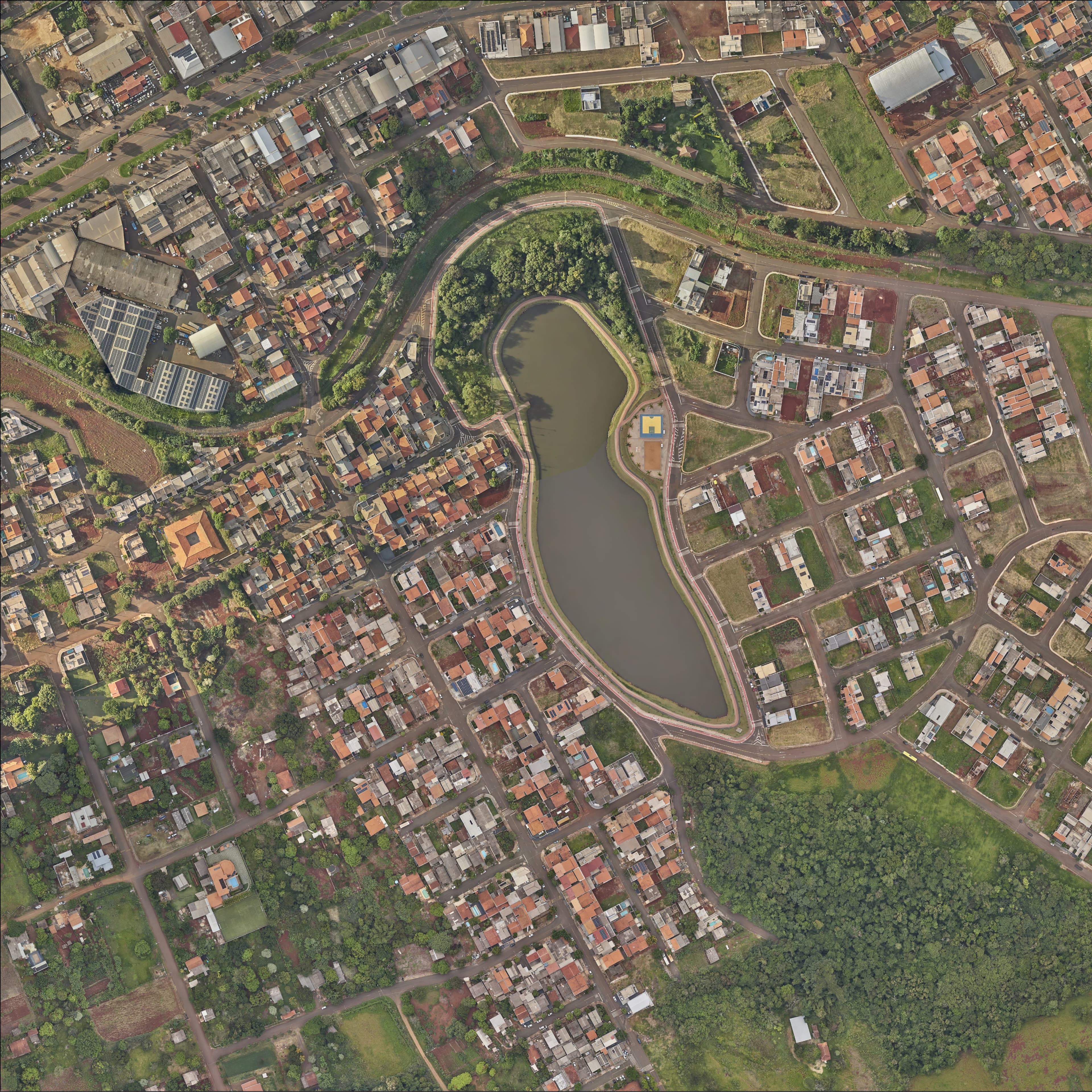 Vista aérea de município brasileiro